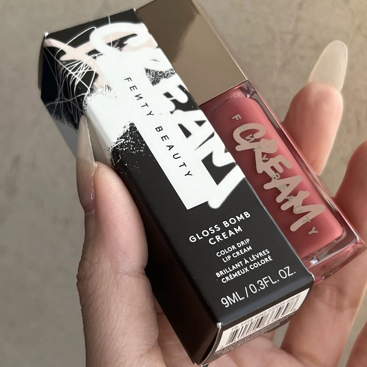 Fenty Beauty Lip Gloss Lipstick Water Gloss Highlight Mirror Lasting FUSSY HEAT RIRI Sparkling Charming Moisturizing Lip Care